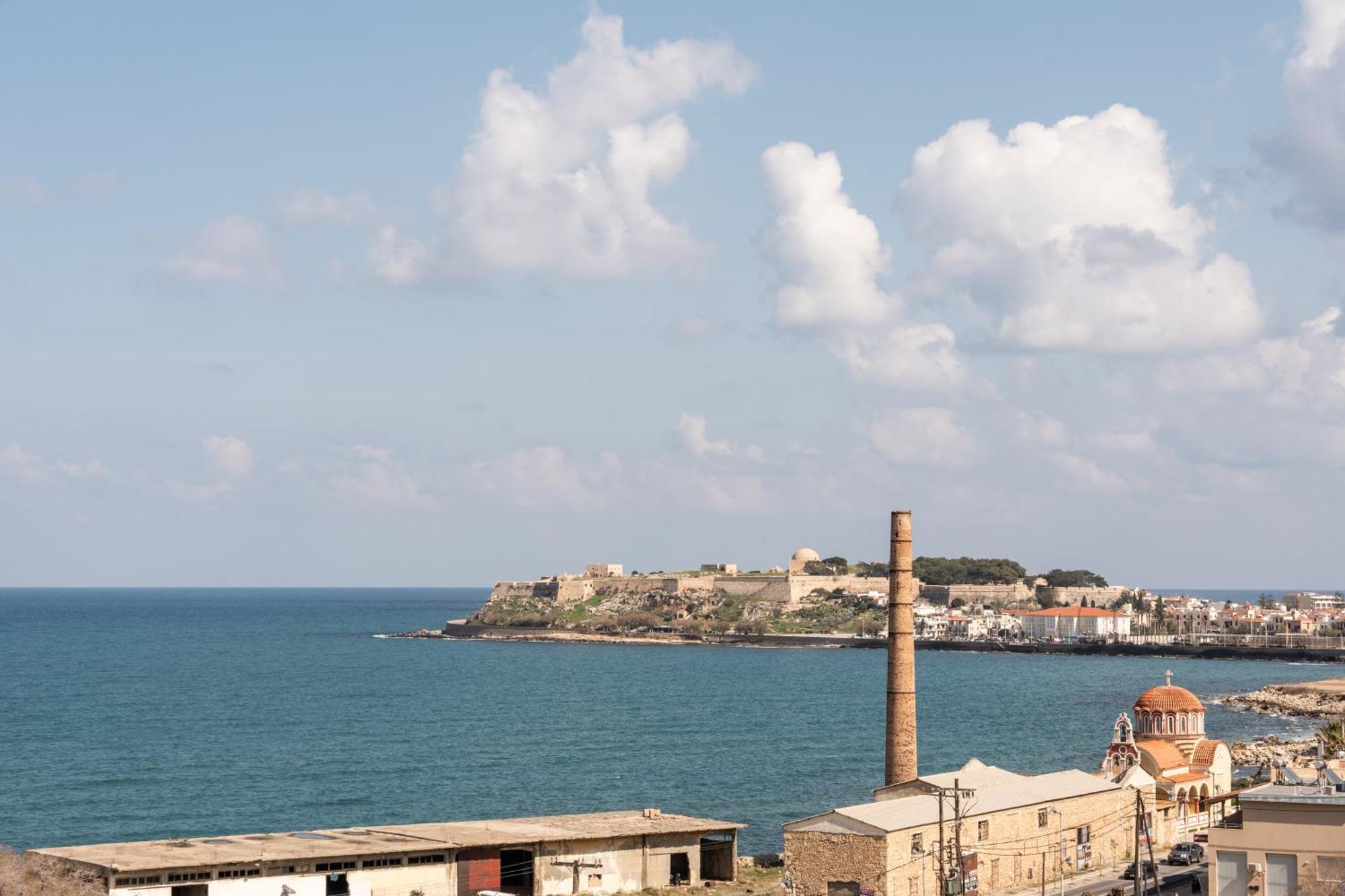 Secret View Apartment, With Private Jacuzzi Rethymno Exterior foto